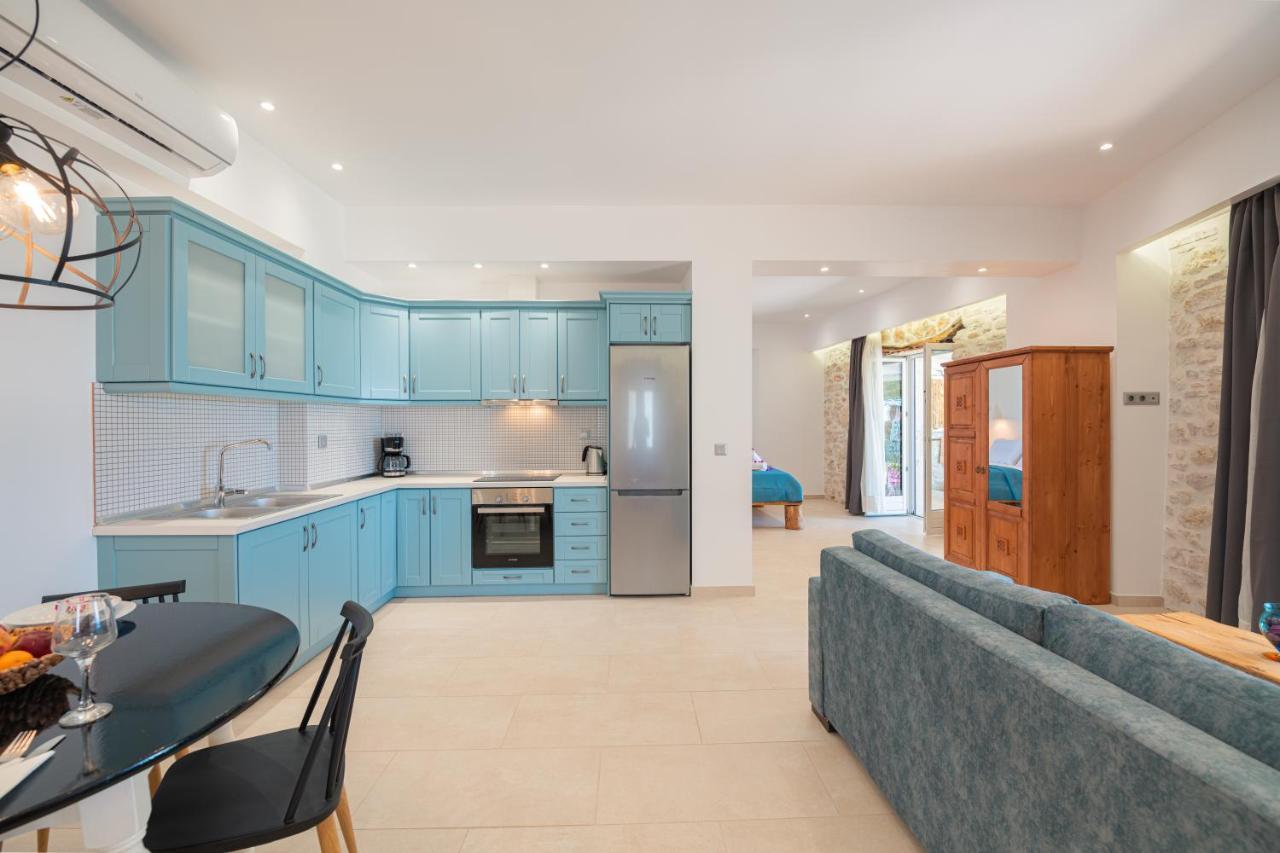 The Beach House Kaminaki Nisaki  Екстер'єр фото
